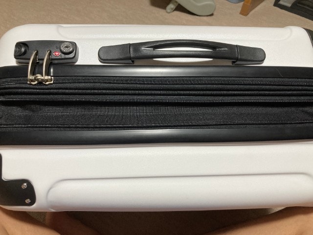 スーツケースの容量アップ