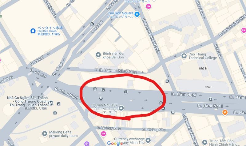 ベンタイン市場のバス停